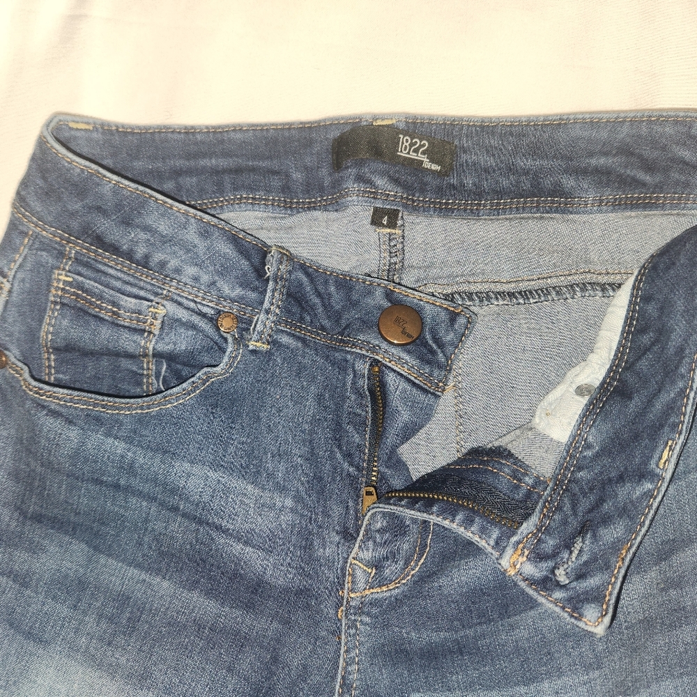 Blue Jean Capris - Picture 3 of 11